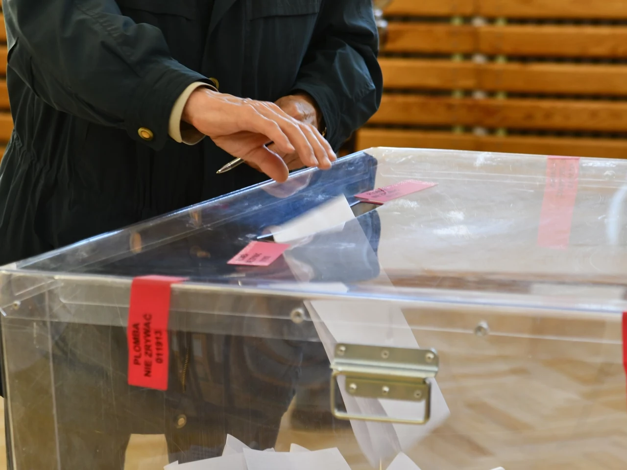 https://i.iplsc.com/wybory-sa-wazne-andrzej-duda-prezydentem-sad-najwyzszy-podja/000ACW4GTH0HHYE6-C465.webp