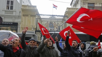 Wybory w Holandii z turecką flagą w tle. Kto zyska na konflikcie?