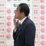 Wybory w Japonii. Exit poll: Zwycięstwo rządzącej koalicji