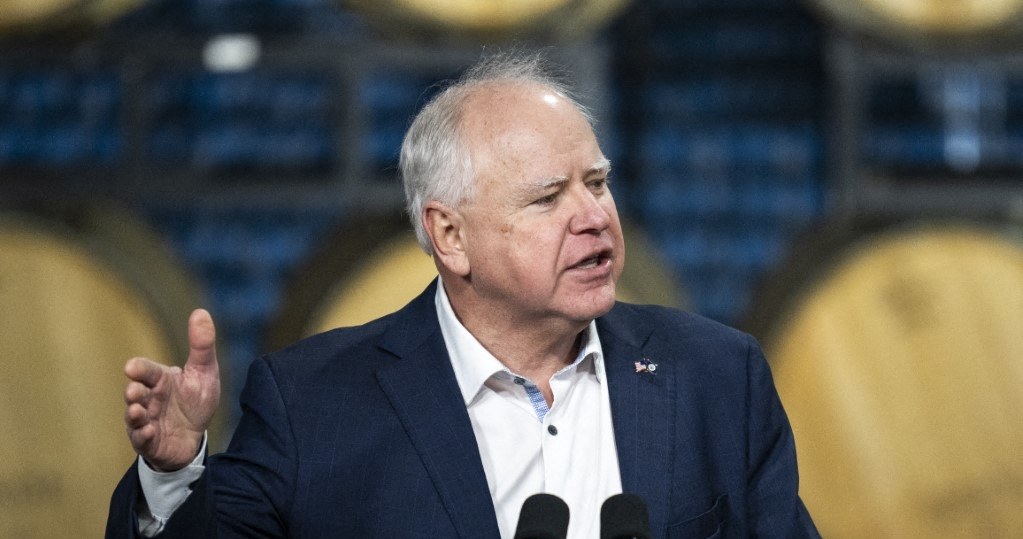 Wybory w USA 2024. Tim Walz może zostać wiceprezydentem /STEPHEN MATUREN / GETTY IMAGES NORTH AMERICA /AFP