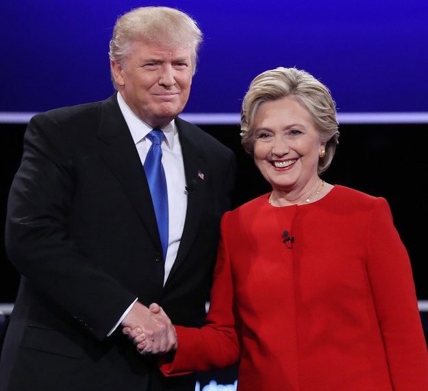 Wybory w USA. Hillary Clinton i Donald Trump tuż przed startem pierwszej telewizyjnej debaty prezydenckiej, 26 września 2016 /JUSTIN LANE /PAP/EPA