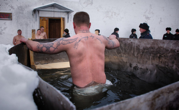 "Wybrałem szybką śmierć". Więźniowie z HIV w szeregach Grupy Wagnera