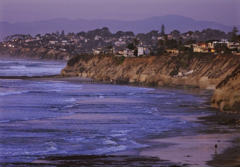 Wybrzeże Pacyfiku w Kalifornii. /MIKE BLAKE / Reuters / Forum /Agencja FORUM