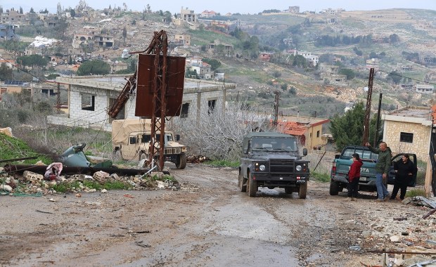 Wybuch miny - pułapki pod polskim pojazdem wojskowym w Libanie