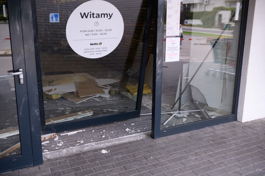 Wybuch uszkodził elementy budynku /	Jakub Kaczmarczyk   /PAP