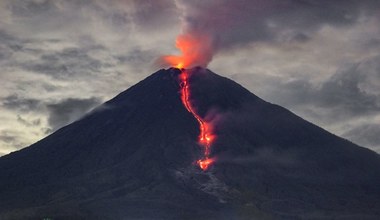 Wybuch wulkanu Semeru. Tragiczny bilans rośnie 