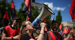 "Wyciągnijcie polską naukę z dołka". Protest naukowców przed Sejmem