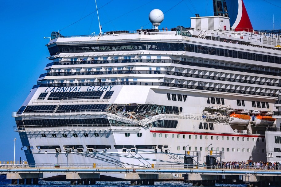 Wycieczkowiec Carnival Glory /Heyder Castillo /PAP/EPA