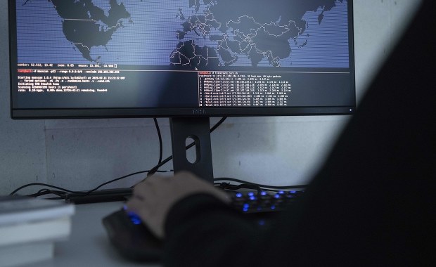 Wyciek danych funkcjonariuszy służb mundurowych. Wiadomo, kto za tym stoi