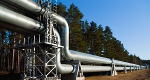 Wyciekło co najmniej 200 tys. litrów ropy. Uszkodzenie rurociągu w pobliżu granicy z Polską