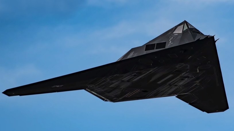Wycofane ze służby bombowce F-117 znowu pojawiły się nad Doliną Śmierci /Geekweek