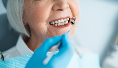 Wydają kilkaset złotych u dentysty prywatnie, a na NFZ jest za darmo. Mało kto o tym wie