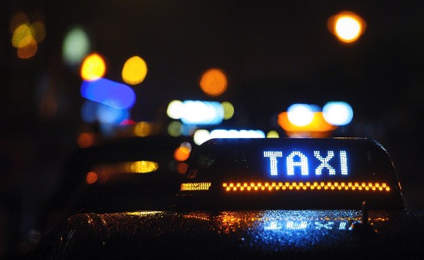 Wydała blisko pół miliona euro na taksówki. Zapłacili podatnicy