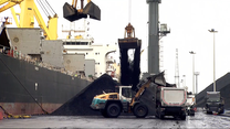 "Wydarzenia": Państwowe spółki sprzedają już importowany węgiel