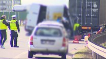 ''Wydarzenia'': Wypadek na S2 i ofiary śmiertelne. Bus wjechał z impetem w stojącego tira