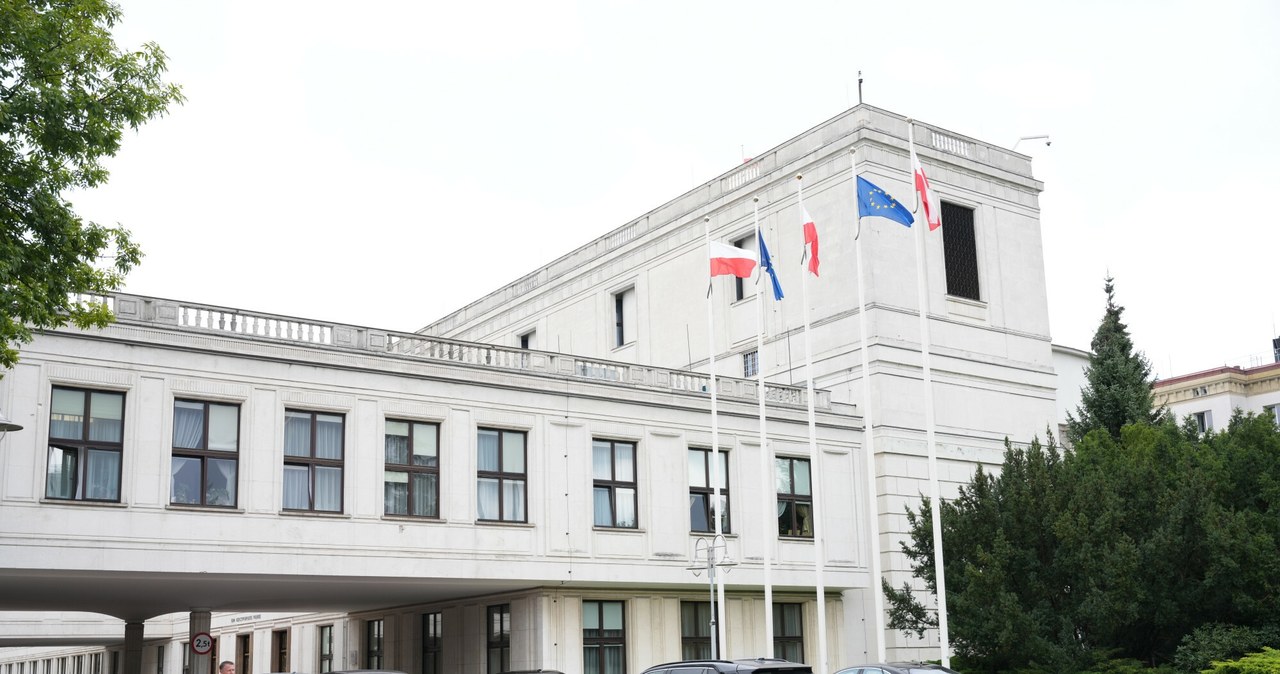 Wydatki Kancelarii Sejmu. Wzrost o ponad 100 mln zł w ciągu roku /Marysia Zawada /Reporter