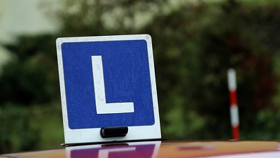 ​Wydawał kursantom fałszywe zaświadczenia. Wzbogacił się o blisko 10 tysięcy   