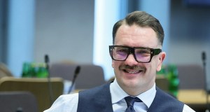 Wydłuża się lista drogowych wykroczeń Łukasza Mejzy. Konto punktów karnych urosło do 225 