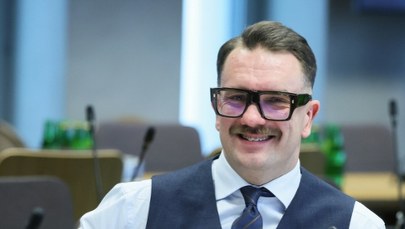 Wydłuża się lista drogowych wykroczeń Łukasza Mejzy. Konto punktów karnych urosło do 225 