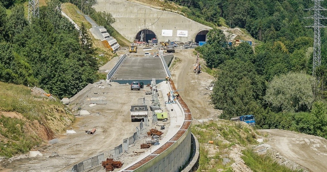 Wydrążono drugą nawę tunelu na odcinku drogi ekspresowej S1. /GDDKiA