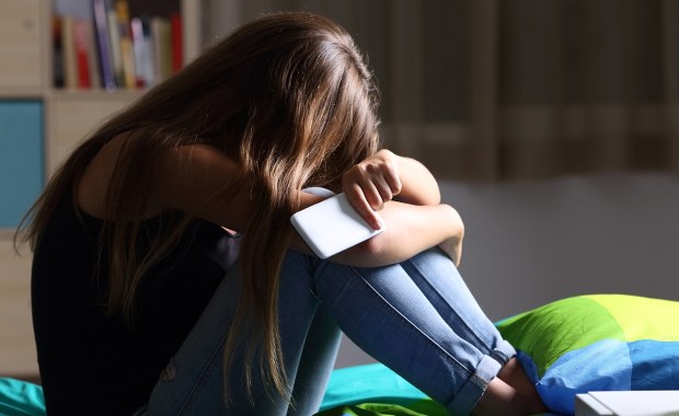 Wygenerowali zdjęcie nagiej koleżanki. Wstrząsające zdarzenie w szkole na Mazowszu