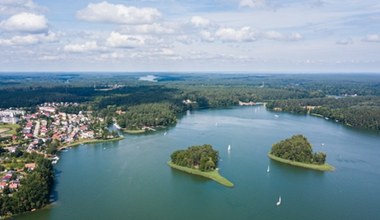 Wygląda jak Como, a leży na Mazurach. O malowniczym jeziorze wie niewielu turystów