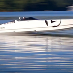 Wygląda niepozornie, ale to najszybsza elektryczna łódź na świecie