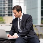 Wyglądać jak mężczyzna sukcesu - jak ubierać się na rozmowę kwalifikacyjną i do pracy?