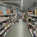 dynia Wyglądają jak dekoracje z drogiego sklepu. Szklane lampki LED z Action od 7,95 zł