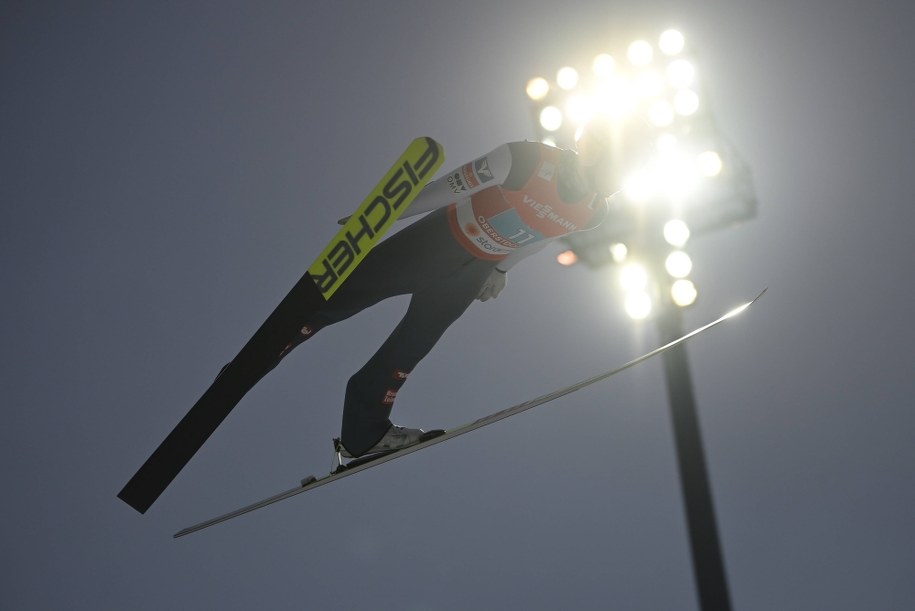 Wygrał Austriak Stefan Kraft /Philipp Guelland /PAP/EPA