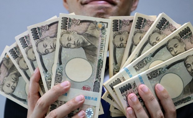 Wygrał miliony, ale żonie nic nie powiedział. Sam korzystał z luksusów