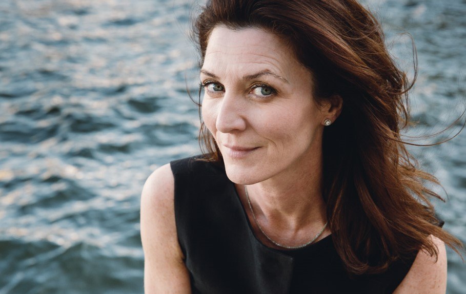 Wyjątkowa aktorka, wyjątkowa nagroda – Michelle Fairley na SerialConie w Warszawie /materiały prasowe /