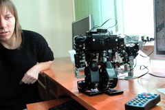 Wyjątkowa lekcja informatyki w Szczecinie. Uczą się programowania robotów