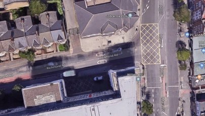 Wyjątkowo dochodowy znak drogowy. W 2 miesiące "zarobił" prawie milion funtów