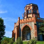 Wyjątkowy pomnik na Pogórzu Bolkowskim. Neogotycka budowla zachwyca 