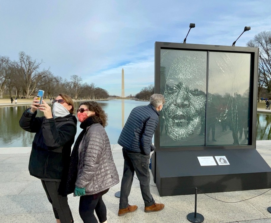 Wyjątkowy portret Harris powstał na zlecenie nowojorskiej agencji kreatywnej BBH. /Paweł Żuchowski /RMF FM