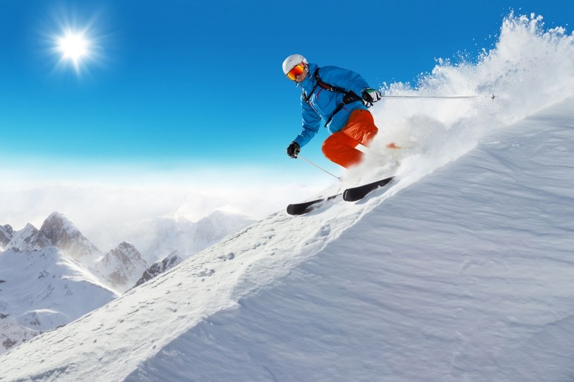 Wyjazd na narty lub deskę? Trzeba chronić organizm przed mrozem /123RF/PICSEL