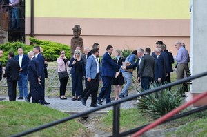 Wyjazdowe posiedzenie klubu PiS. Jarosław Kaczyński zganił koalicjantów