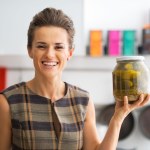 Wyjmij ze słoika i nałóż na twarz. Brzydko pachnie, ale działa cuda