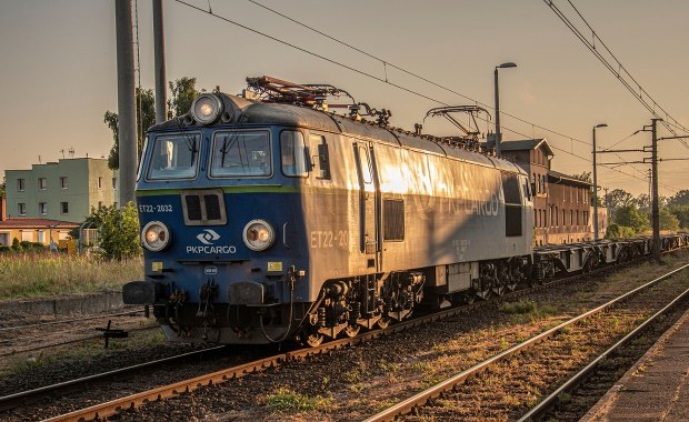 Wykolejenie lokomotywy w Opolskiem. Maszynista zasłabł