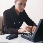 Wykonujesz pracę na podstawie umowy o dzieło? Uważaj na VAT