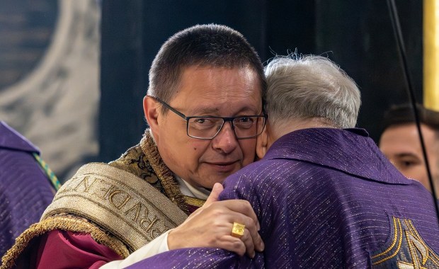 Wykorzystywanie seksualne w polskim Kościele. Kardynał chce komisji