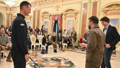 Wykrył ponad 200 ładunków wybuchowych. Psi saper Patron doceniony przez prezydenta Zełenskiego