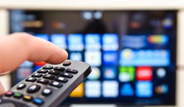 Wyłączasz telewizor z prądu w czasie burzy? To za mało, warto zrobić coś jeszcze