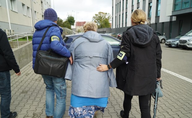 Wyłudzały dotacje na szkoły niepubliczne. 14 dyrektorek zatrzymanych