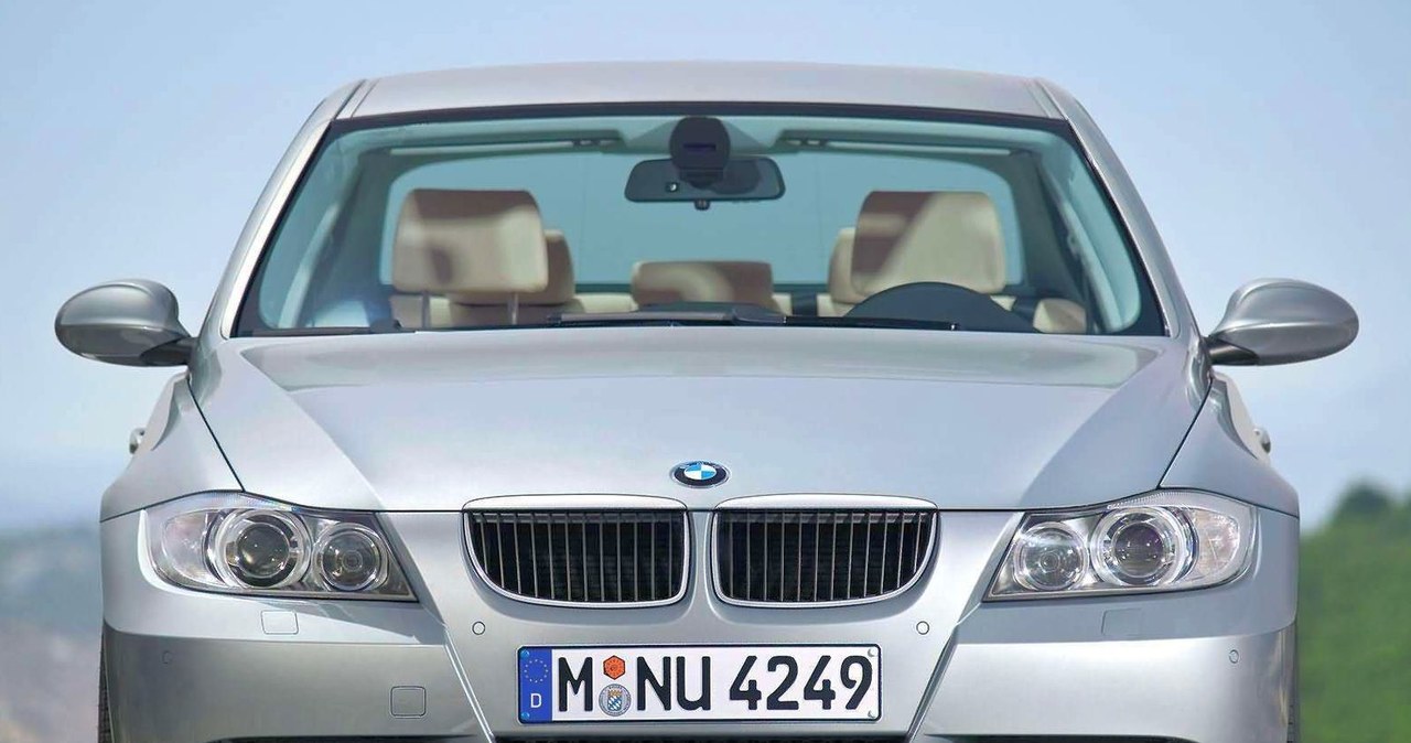 Wymarzone auto Polaka? Stare BMW serii 3! /Informacja prasowa