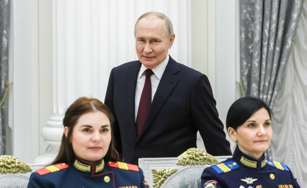 Wymarzony prezent Putina. Ile Rosja zarabia na wojnie USA i Izraela z Iranem?