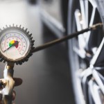 opony Wymieniasz opony z TPMS? Kierowcy niepotrzebnie przepłacają