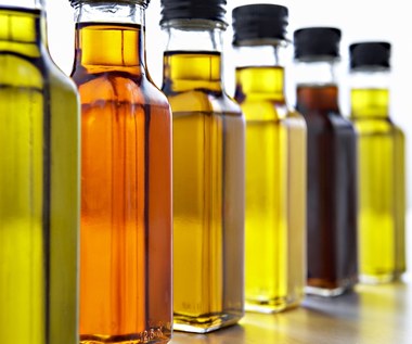 Wymieszaj oliwę z oliwek i sok z cytryny, aby wyleczyć dolegliwości