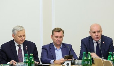 Wyniki Orlenu. PiS mówi o "katastrofie", koalicja wskazuje na Daniela Obajtka